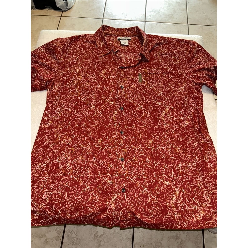 Columbia Fish  Print Button Up. Size Xl.  EUC.  Red